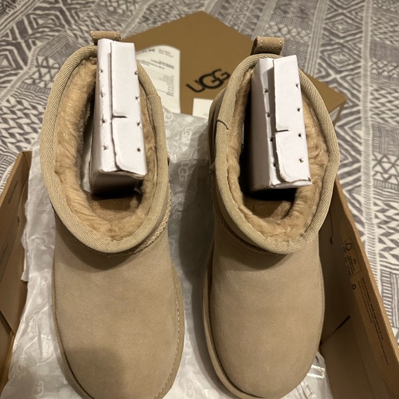 UGG - Ultra mini platform Ugg - Picture 4 of 7